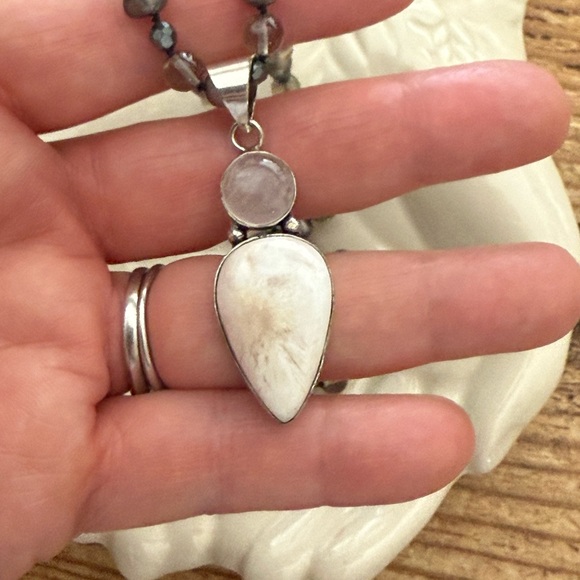 Beautiful Beaded Necklace with Multi Gemstone Pendant - Picture 9 of 11